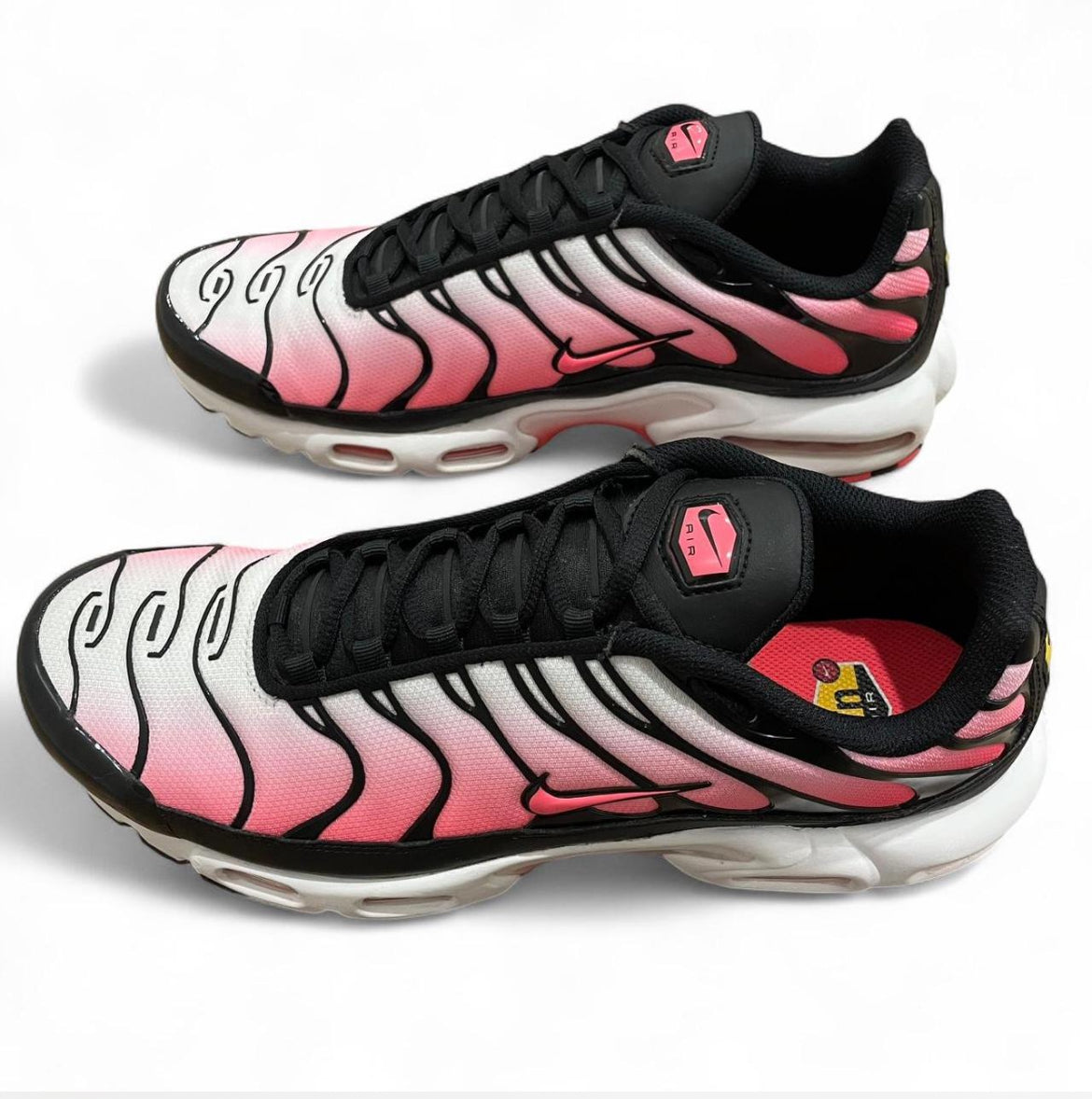 DZ3670-002 Nike Air Max Plus TN (Womens) ‘Black Hot Punch’ (2024)