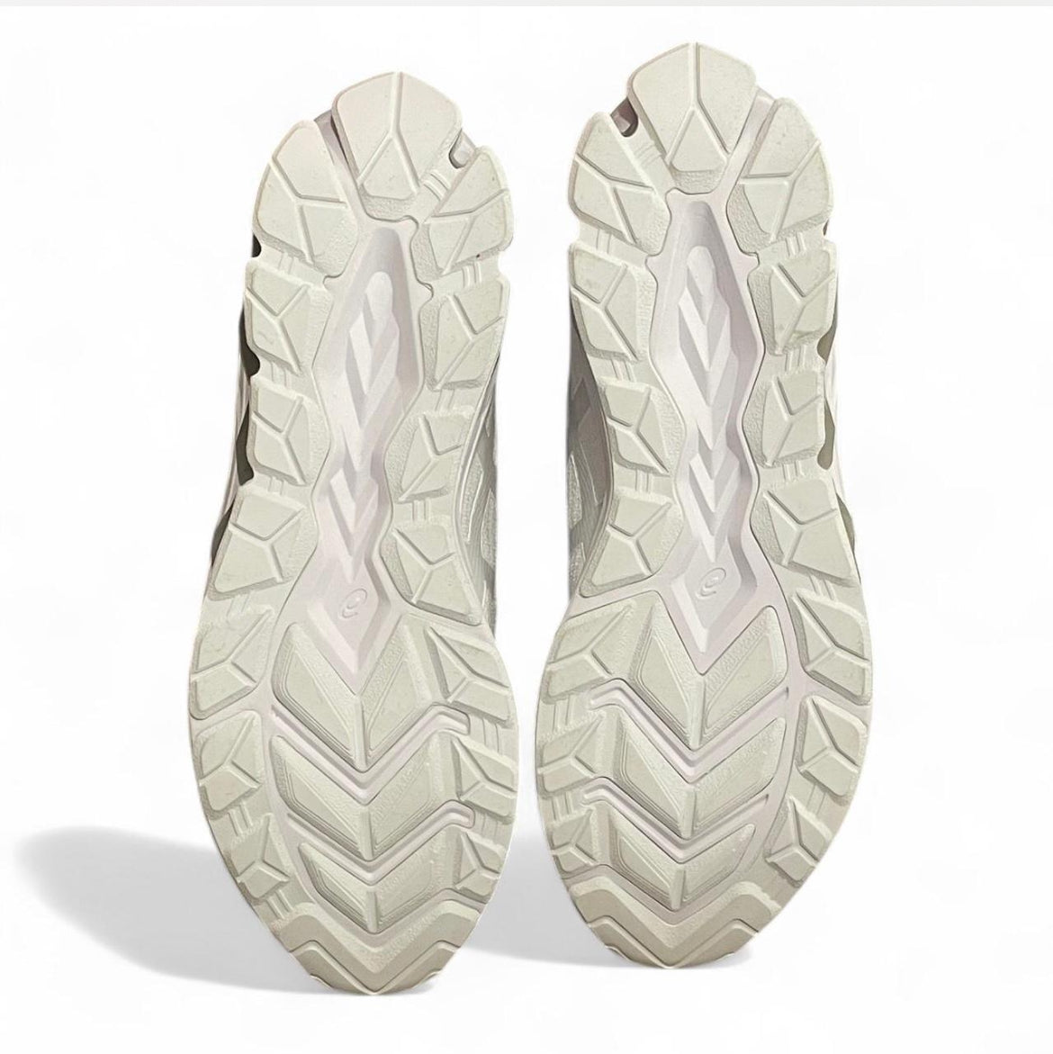 1201A631-100 ASICS GEL-QUANTUM 180 VII ‘Triple White’ (2022)