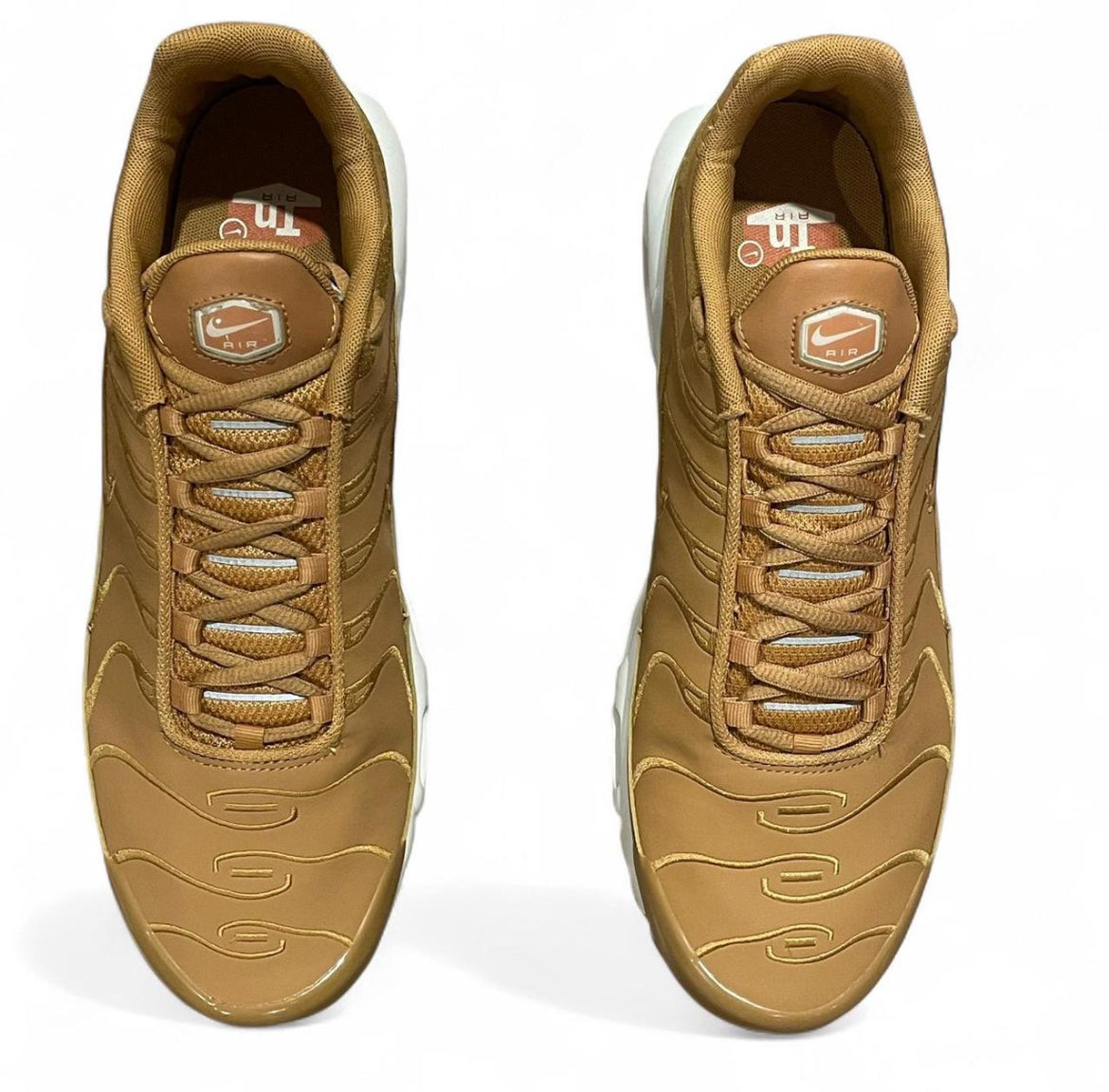 FZ8815-200 Nike Air Max Plus TN ‘Flax Sail’ (2024)