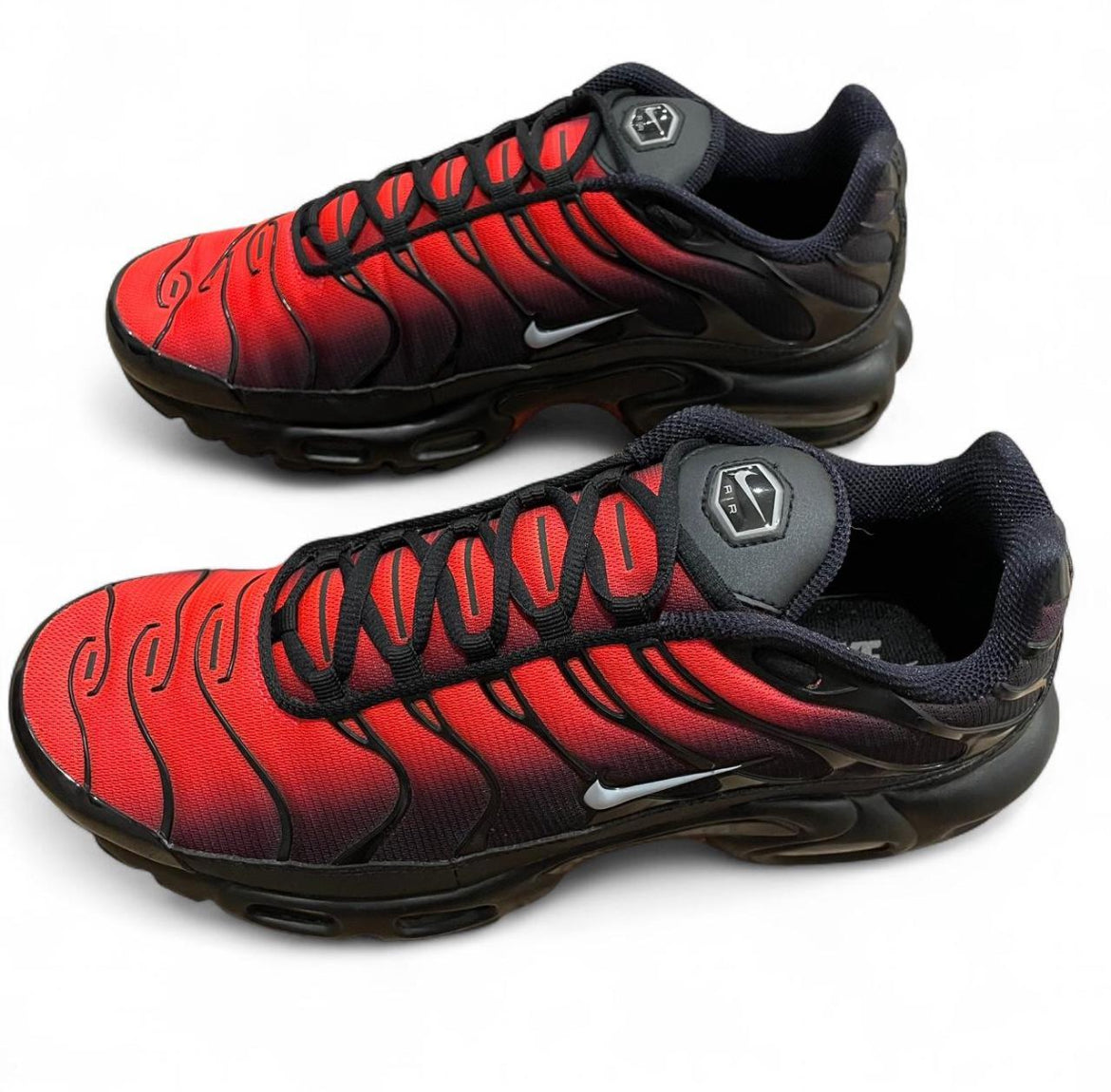 DC1936-001 Nike Air Max Plus TN ‘Deadpool’ (2020)