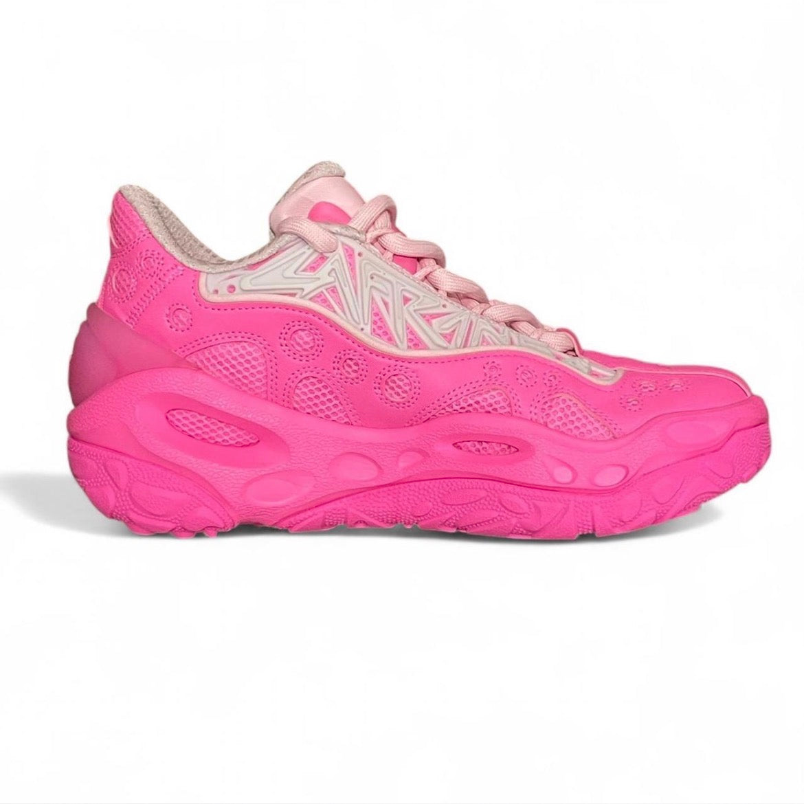 312274-01 Puma LaMelo Ball LaFrance RNR ‘Poison Pink’ (2025)