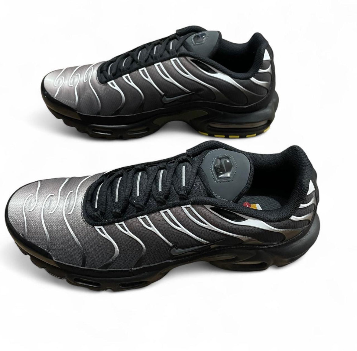 852630-039 Nike Air Max Plus TN ‘Anthracite Black’ (2018)