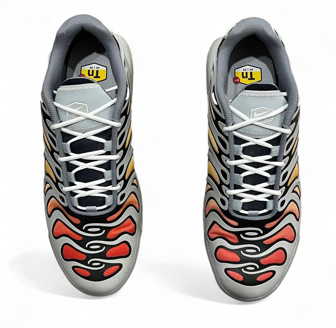 FD4290-002 Nike Air Max Plus TN Drift ‘Light Smoke Grey’ (2024)
