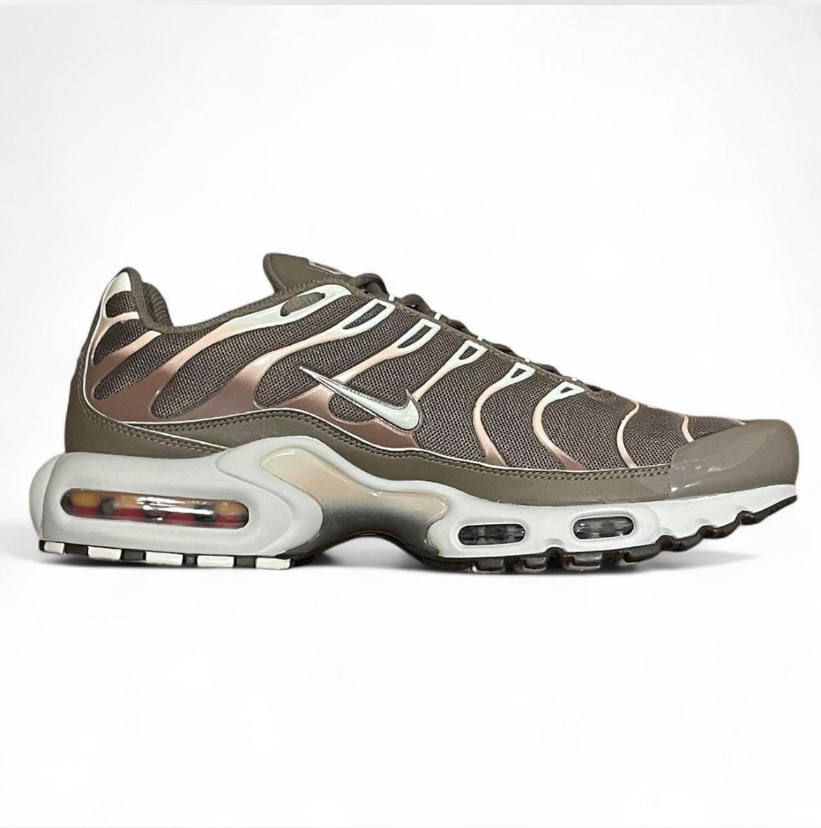DZ3671-200 Nike Air Max Plus TN (Womens) ‘Mink Brown’ (2025)