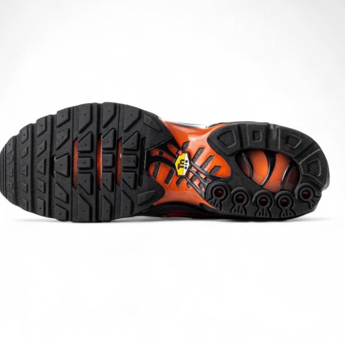 FB3358-001 Nike Air Max Plus TN ‘Grey Orange’ (2022)