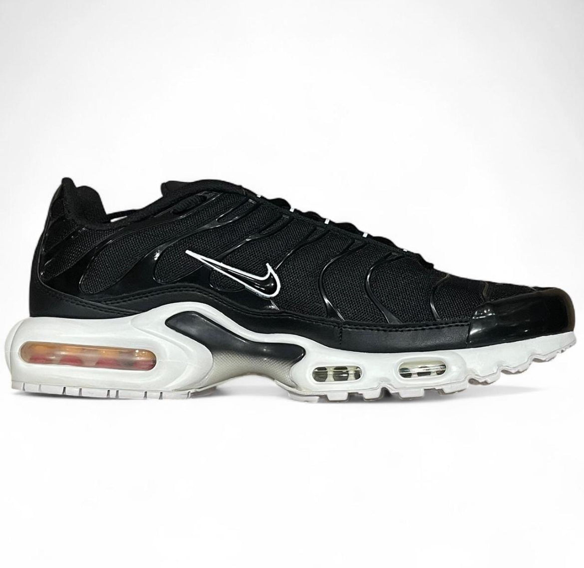 DM2362-001 Nike Air Max Plus TN (Womens) ‘Black White’ (2021)