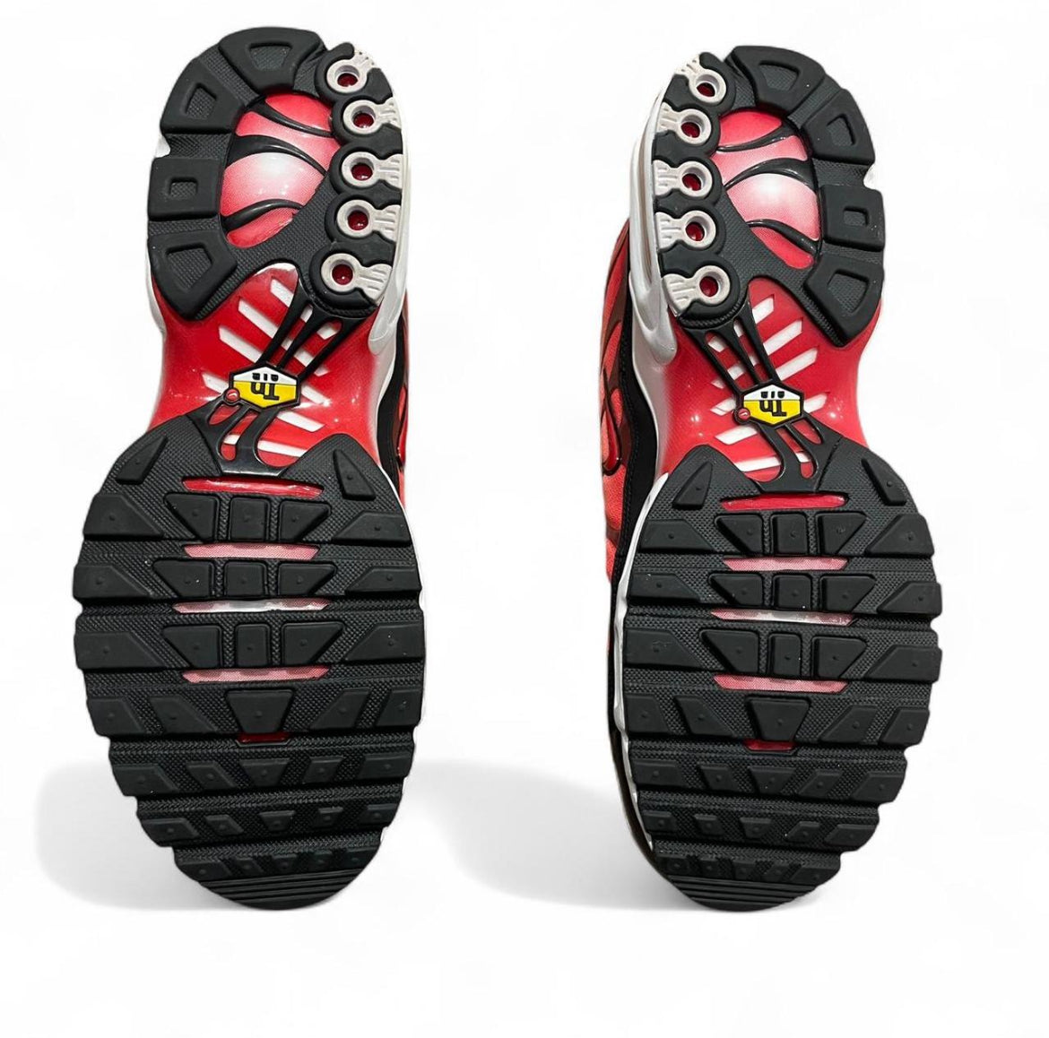 HM9611-100 Nike Air Max Plus TN ‘White Black University Red’ (2024)