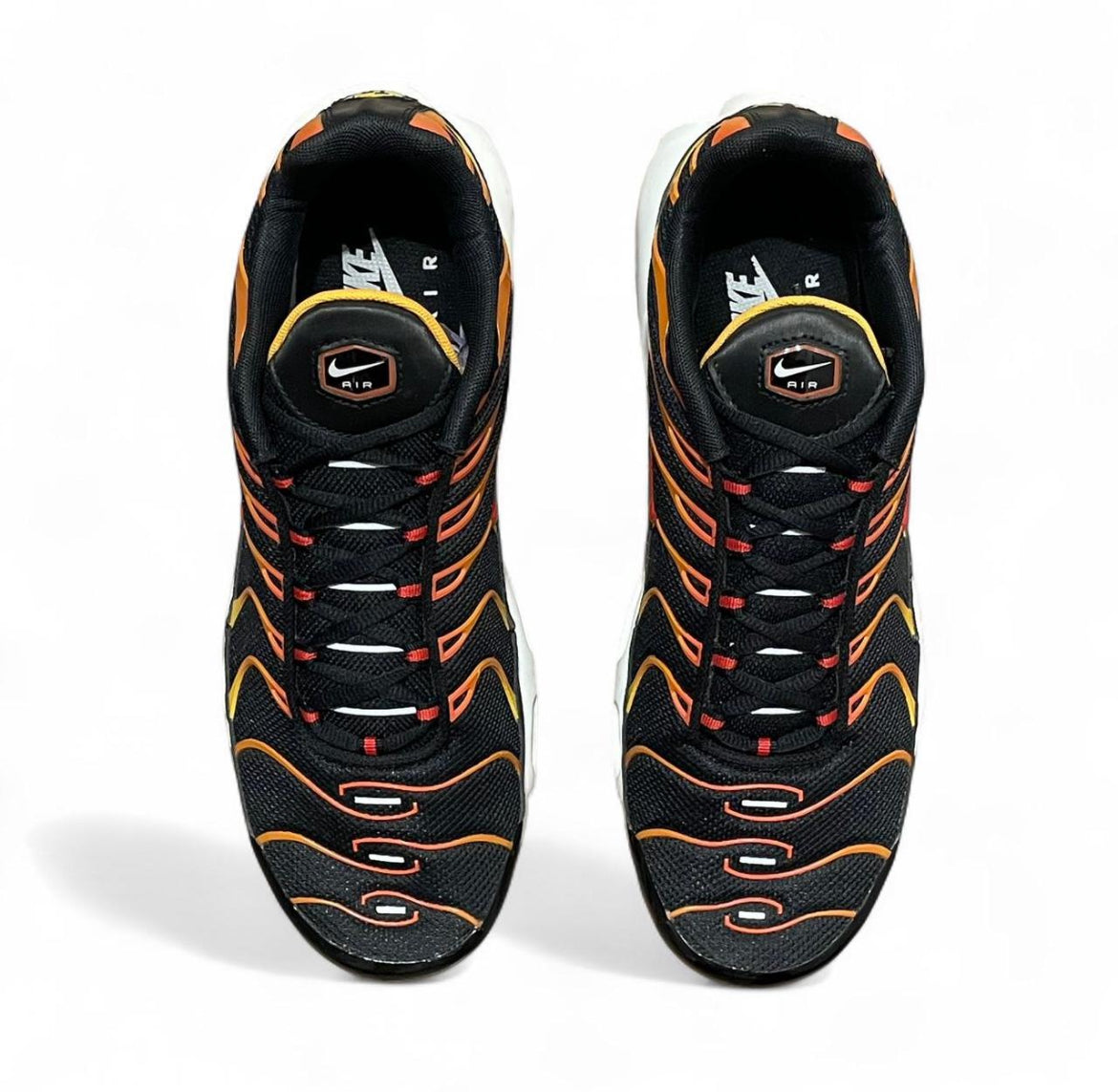 DC6094-001 Nike Air Max Plus TN ‘Reverse Sunset’ (2021)