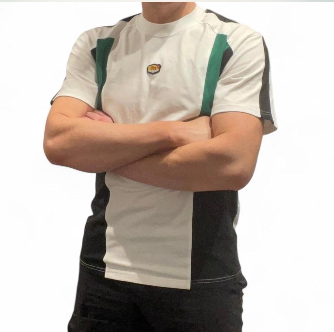 HV6519-101 Nike Tuned Sportswear T-Shirt
Air Max Plus TN (2025)
White/Black-Green