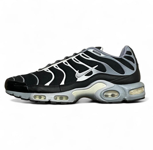 852630-010 Nike Air Max Plus TN ‘Cool Grey Wolf Grey’ (2017)