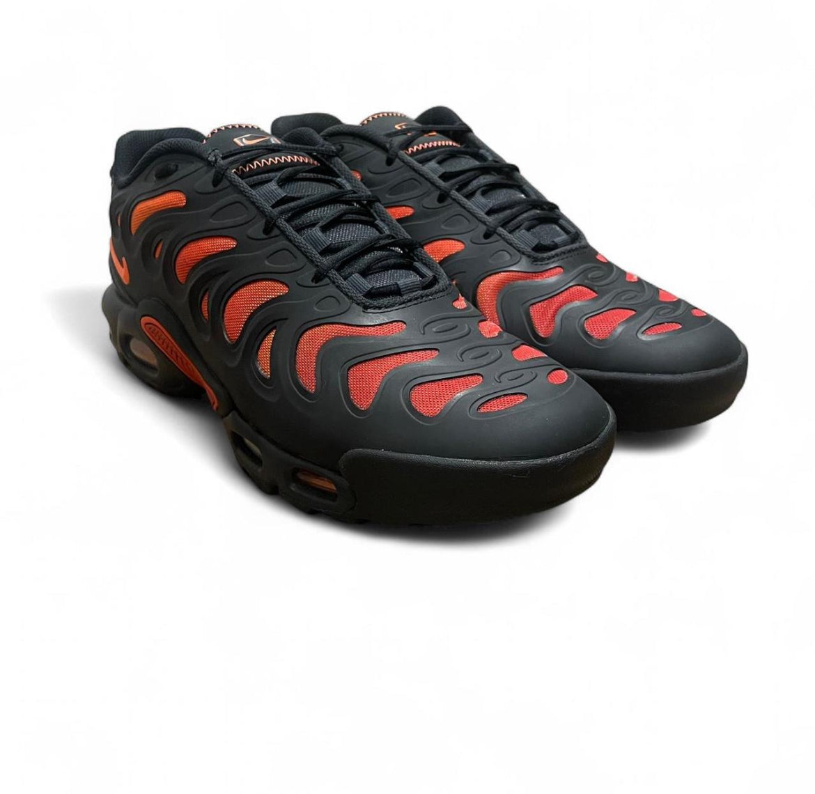 FD4290-010 Nike Air Max Plus TN Drift ‘Black Dragon Red’ (2024)
