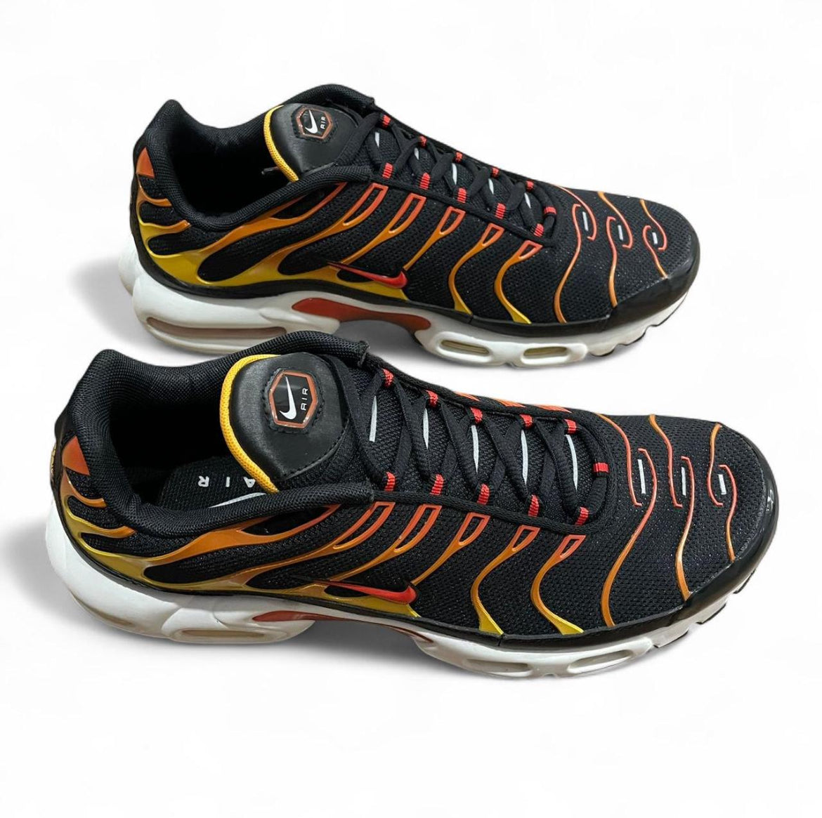 DC6094-001 Nike Air Max Plus TN ‘Reverse Sunset’ (2021)