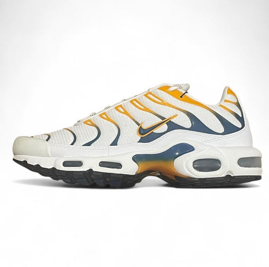 DV3507-100 Nike Air Max Plus TN  ‘Hiking Carabiner’ (2022)