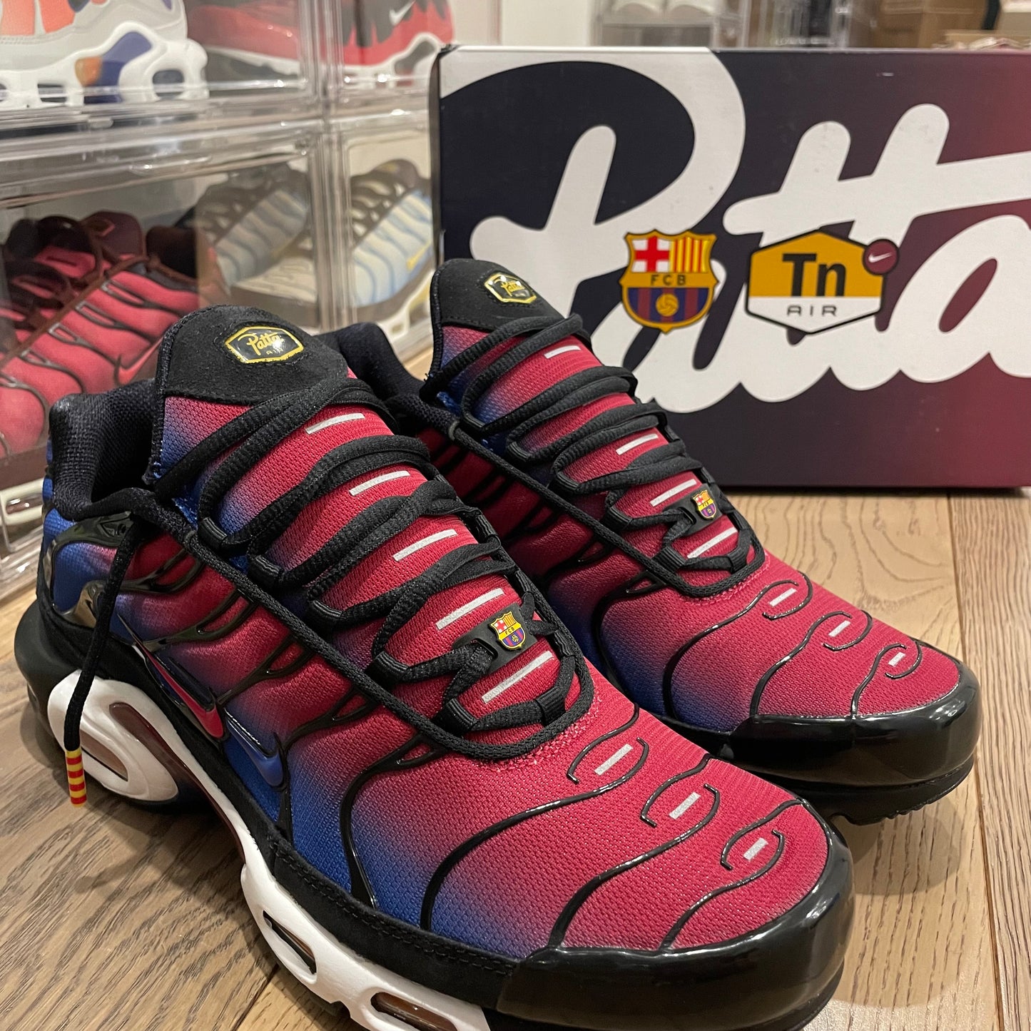 FN8260-001 Nike Air Max Plus TN ‘Barcelona Patta’ (2023)