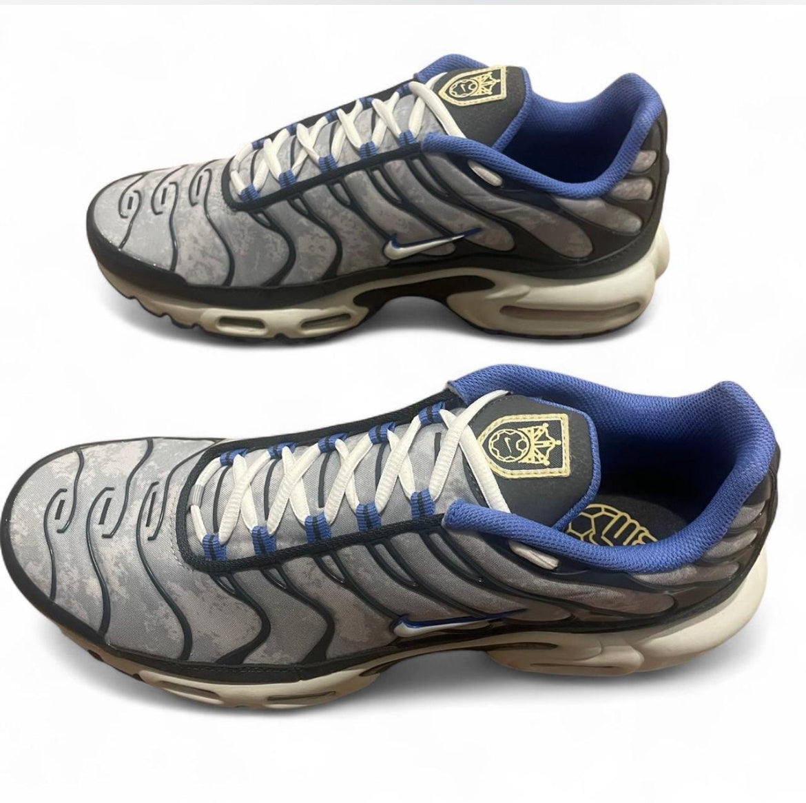DQ3981-001 Nike Air Max Plus TN ‘Social F.C.’ (2022)