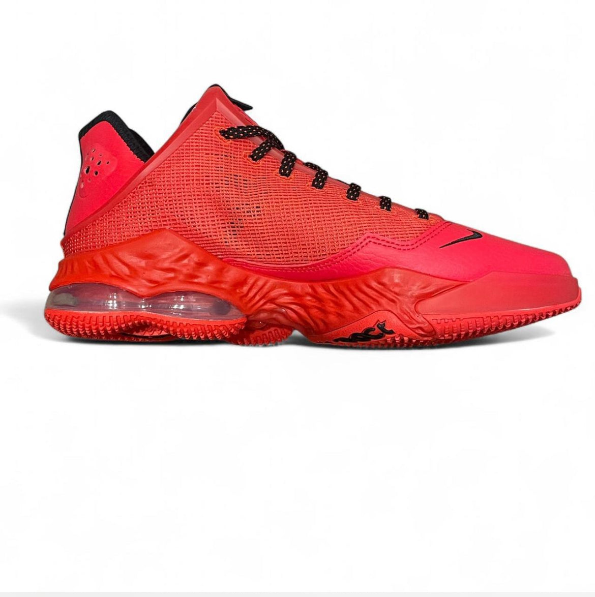 DO9829-600 Nike LeBron 19 Low ‘Light Crimson’ (2022)
