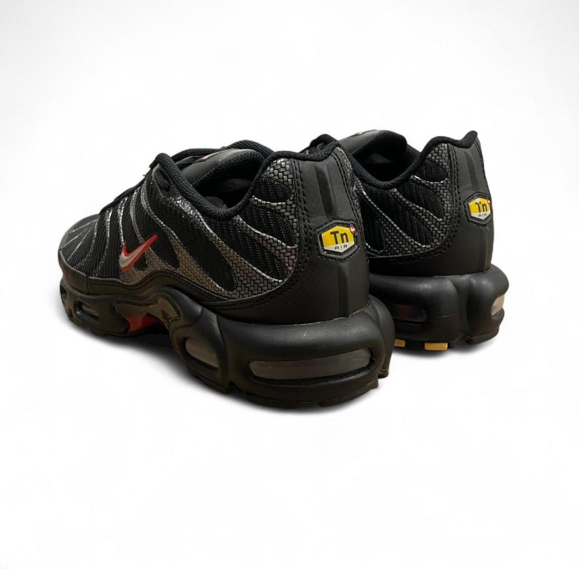 HF4239-001 Nike Air Max Plus TN ‘Carbon Fiber’ (2024)
