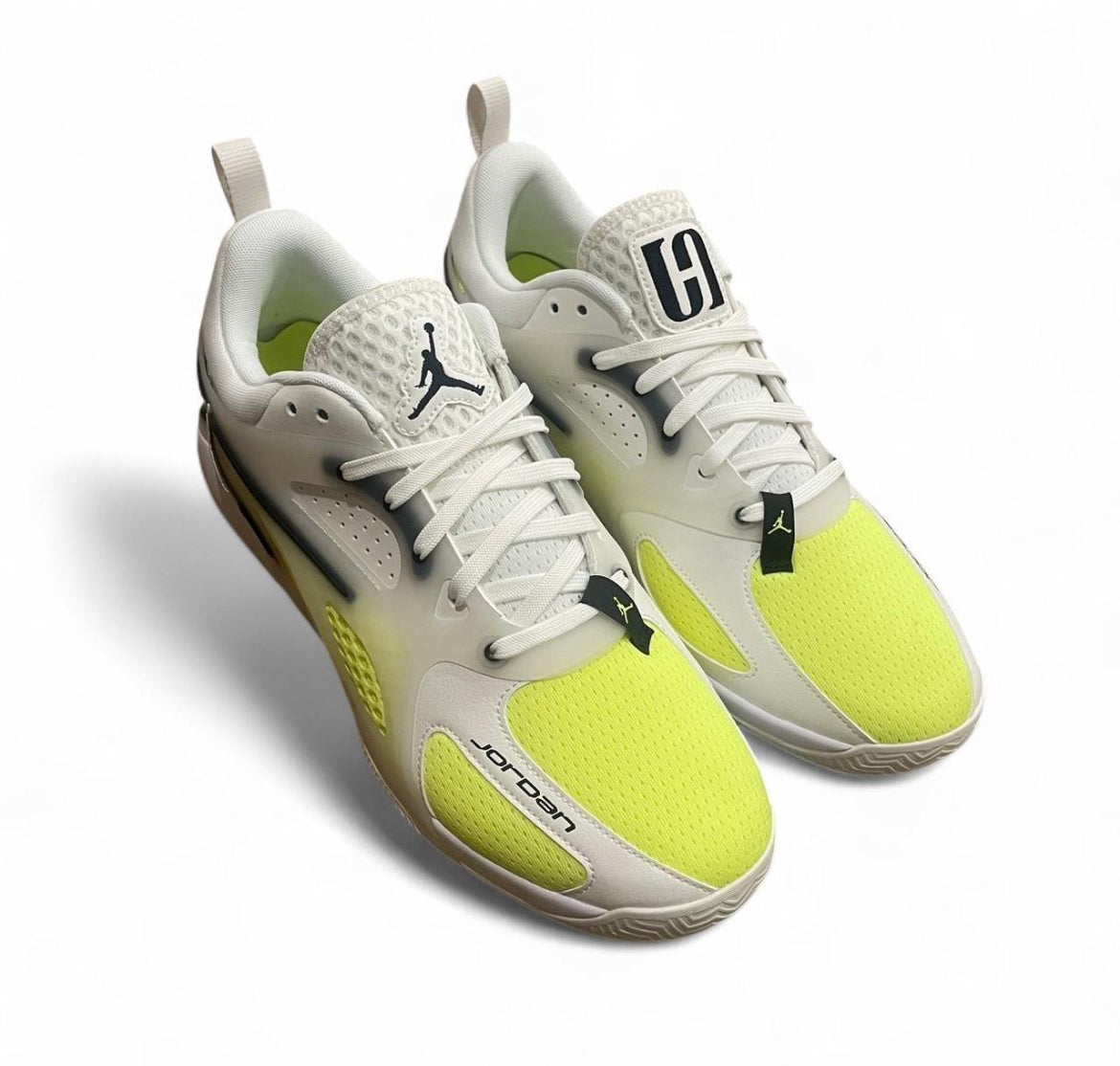 FQ3858-107 Jordan Heir ‘White And Black Volt’ (2025)