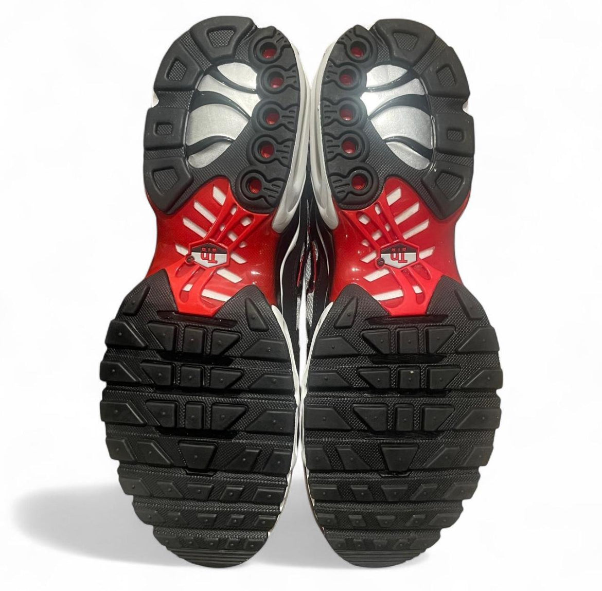 FN6949-002 Nike Air Max Plus TN ‘Pure Platinum Black University Red’ (2024)