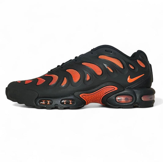 FD4290-010 Nike Air Max Plus TN Drift ‘Black Dragon Red’ (2024)