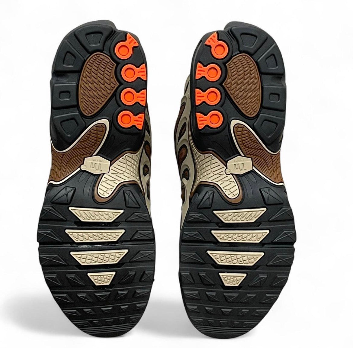 FZ3041-200 Nike Air Max Plus TN Drift ‘Khaki Sanddrift ’ (2024) US10.5 BNIB