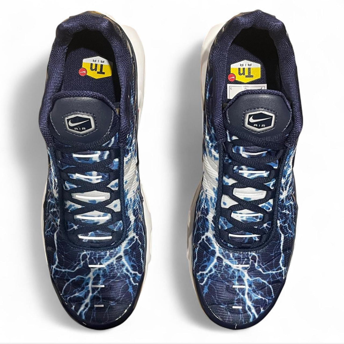 HV2323-400 Nike Air Max Plus TN ‘Eclair Lightning’ (2025)