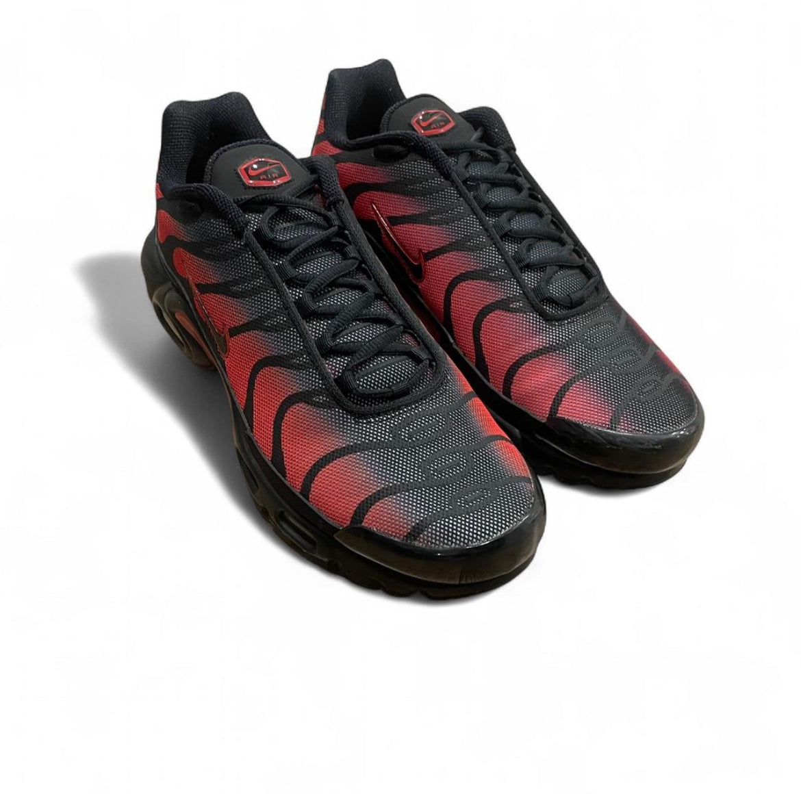 DZ4507-600 Nike Air Max Plus TN ‘Bred Reflective’ (2022)