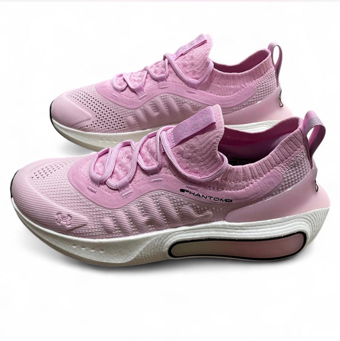 3027594-600 Under Armour HOVR Phantom 4 (Womens)
‘Stellar Pink’ (2024)
