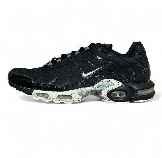 604133-091 Nike Air Max Plus TN ‘Chrome Oreo’ (2014)