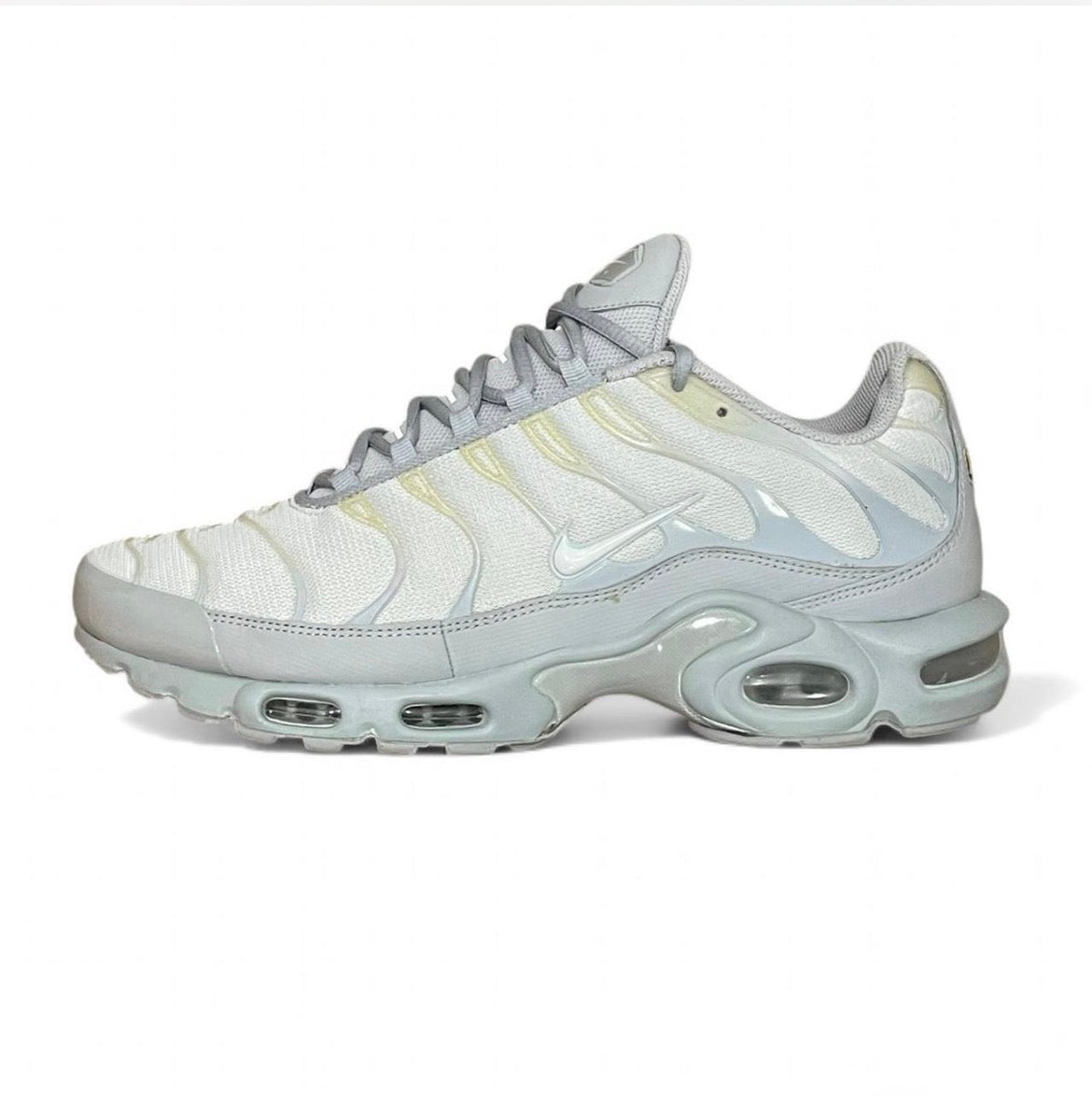 852630-029 Nike Air Max Plus TN ‘Wolf Grey’ (2018)