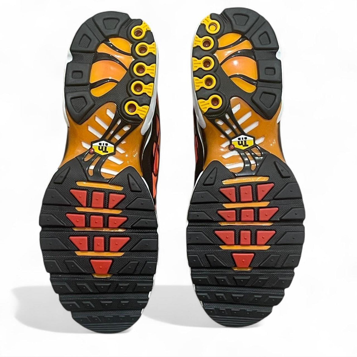 HF0552-001 Nike Air Max Plus TN ‘Sunset’ (2024)