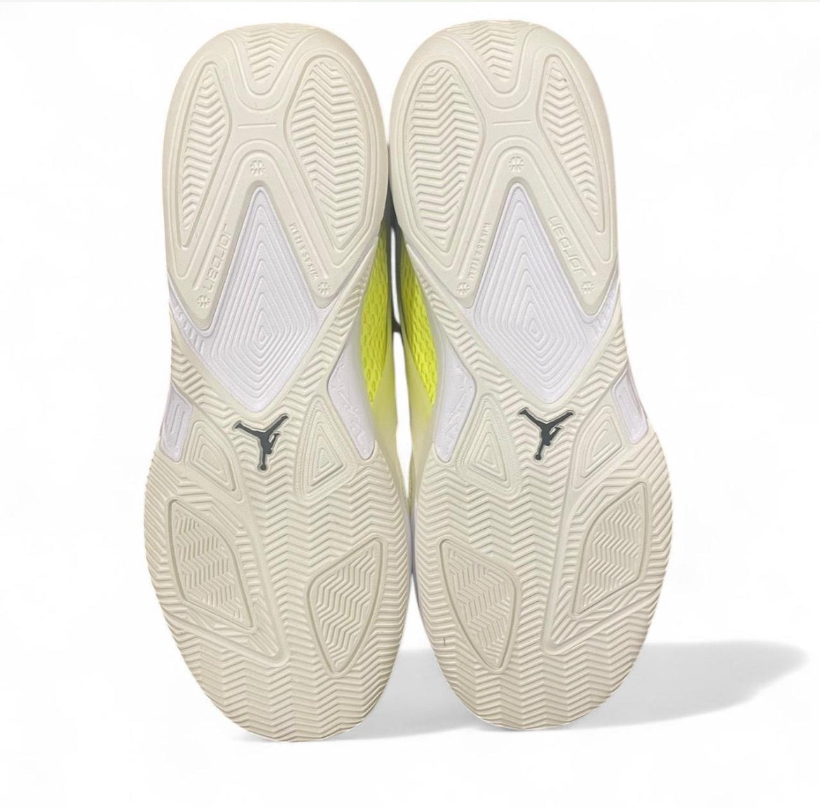 FQ3858-107 Jordan Heir ‘White And Black Volt’ (2025)