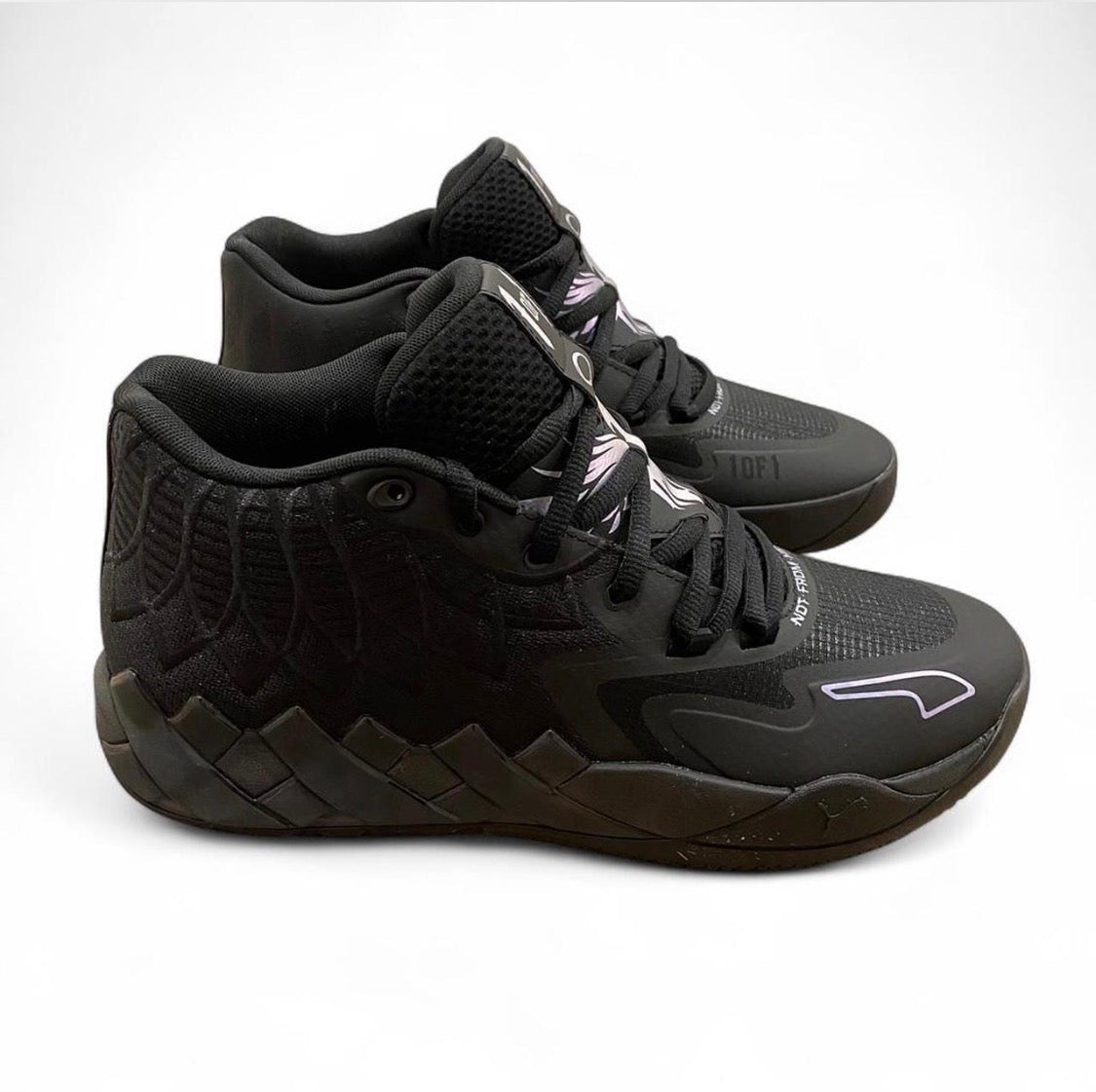 376678-02 Puma LaMelo Ball MB.01 ‘Iridescent Dreams’ (2022)