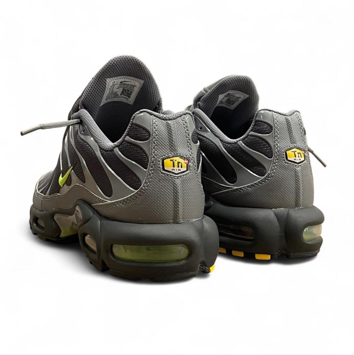 DM0032-026 Nike Air Max Plus TN ‘Smoke Grey Volt’ (2025)