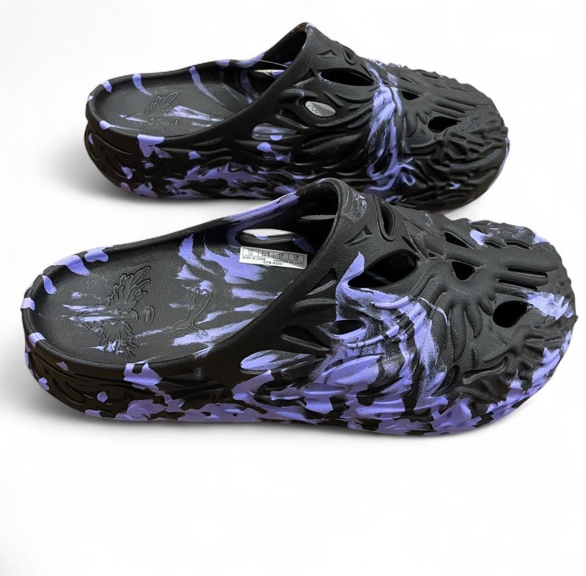 397665-10 Puma LaMelo Ball MB.04 Slide ‘Black Marble’ (2025)