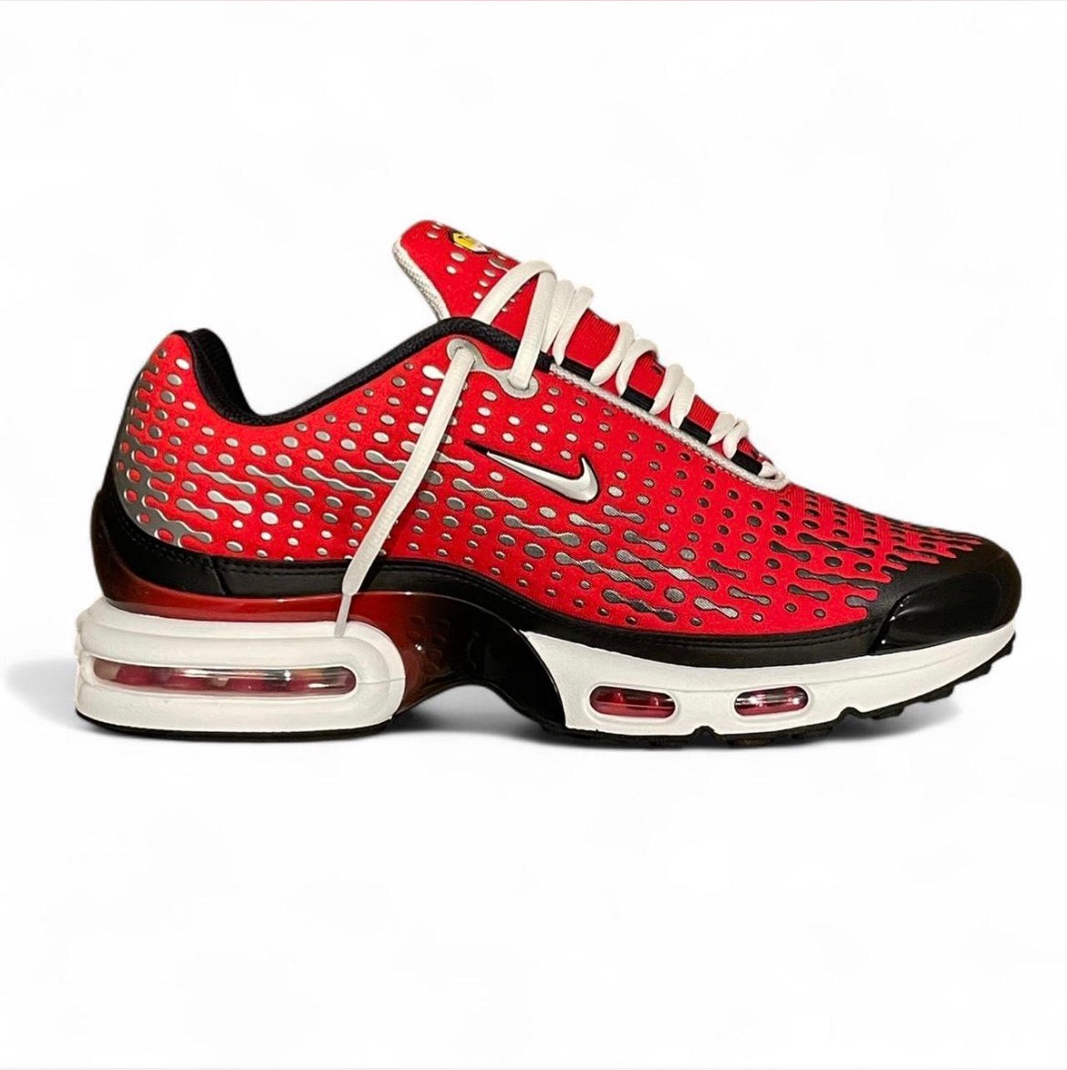 HQ2197-600 Nike Air Max Plus TN7 ‘University Red’ (2026)