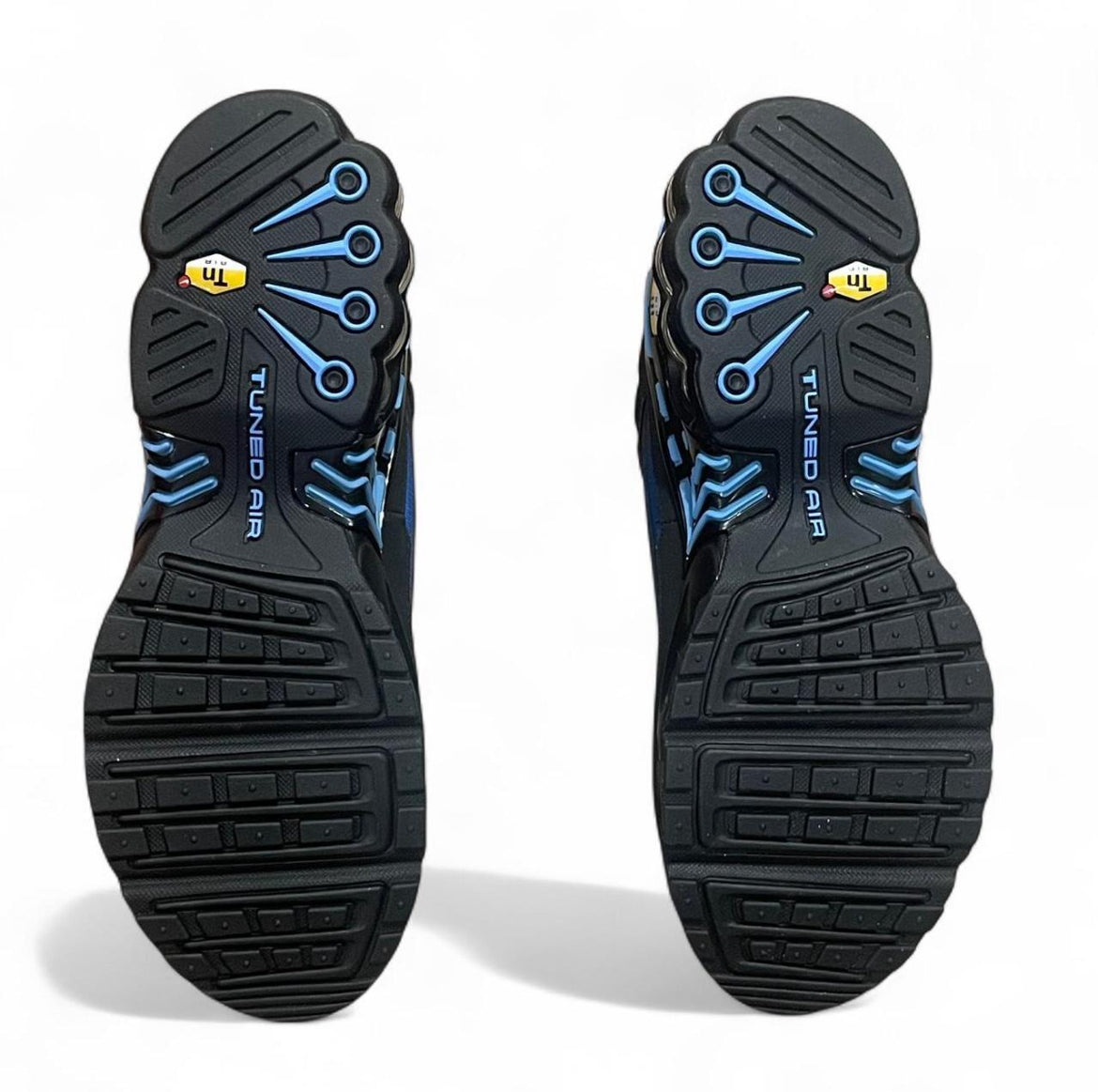 DZ4508-001 Nike Air Max Plus TN3 ‘Black Blue Gradient’ (2023)