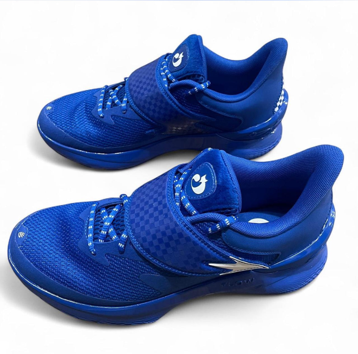 6001924-400 Under Armour Curry Fox 1 ‘Lexington’ (2025)