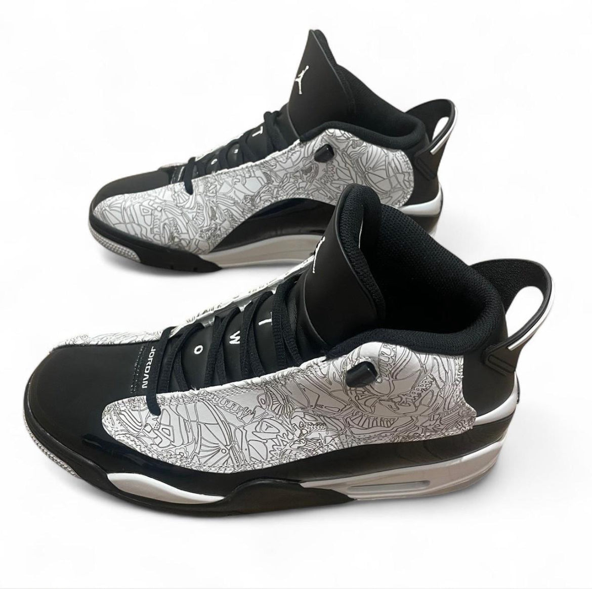 311046-110 Jordan Dub Zero ‘White Thunder’ (2024)