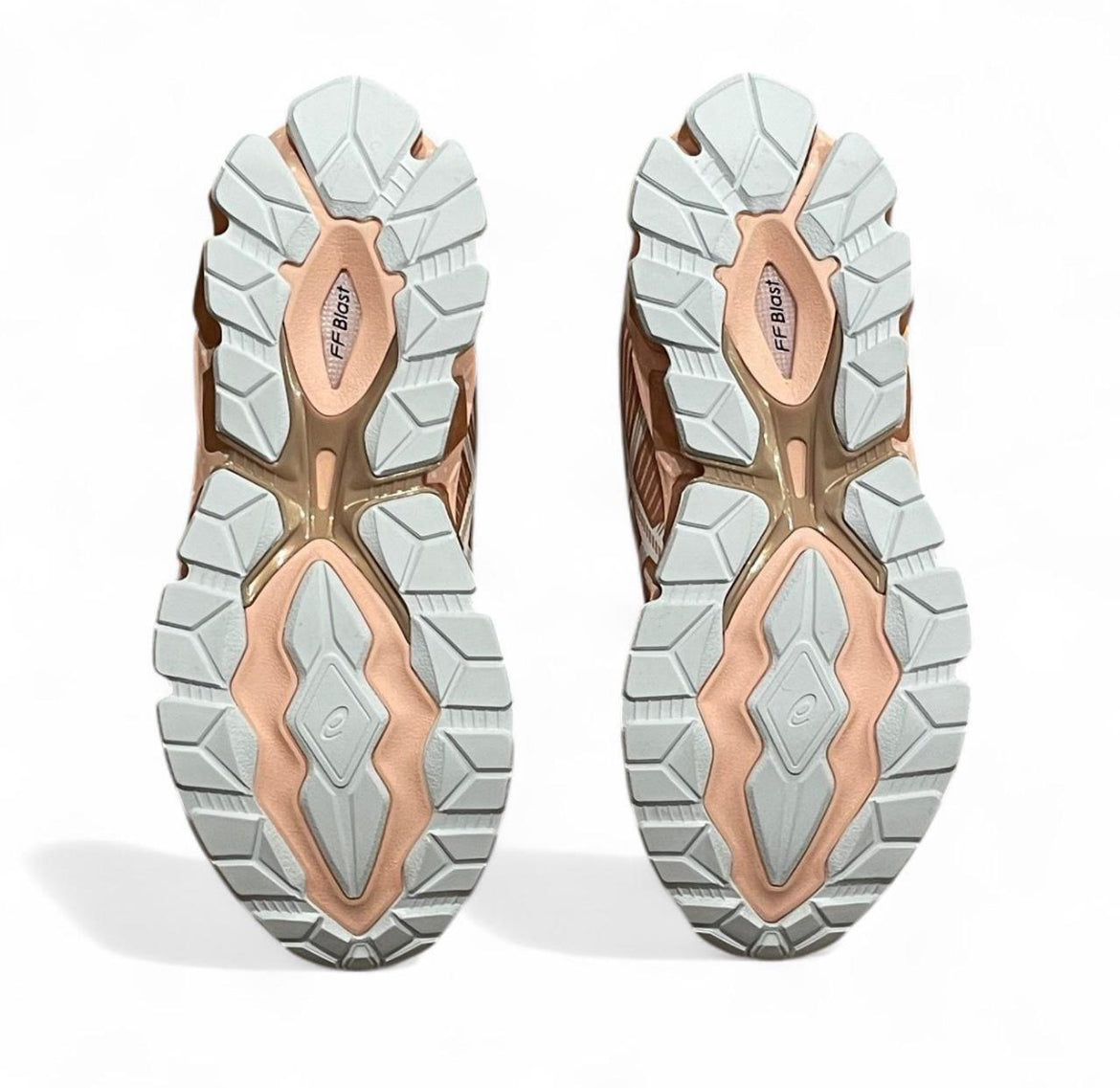 1202A520-701 ASICS GEL-Quantum 360 VII ‘Queen Nazli’ (2024)