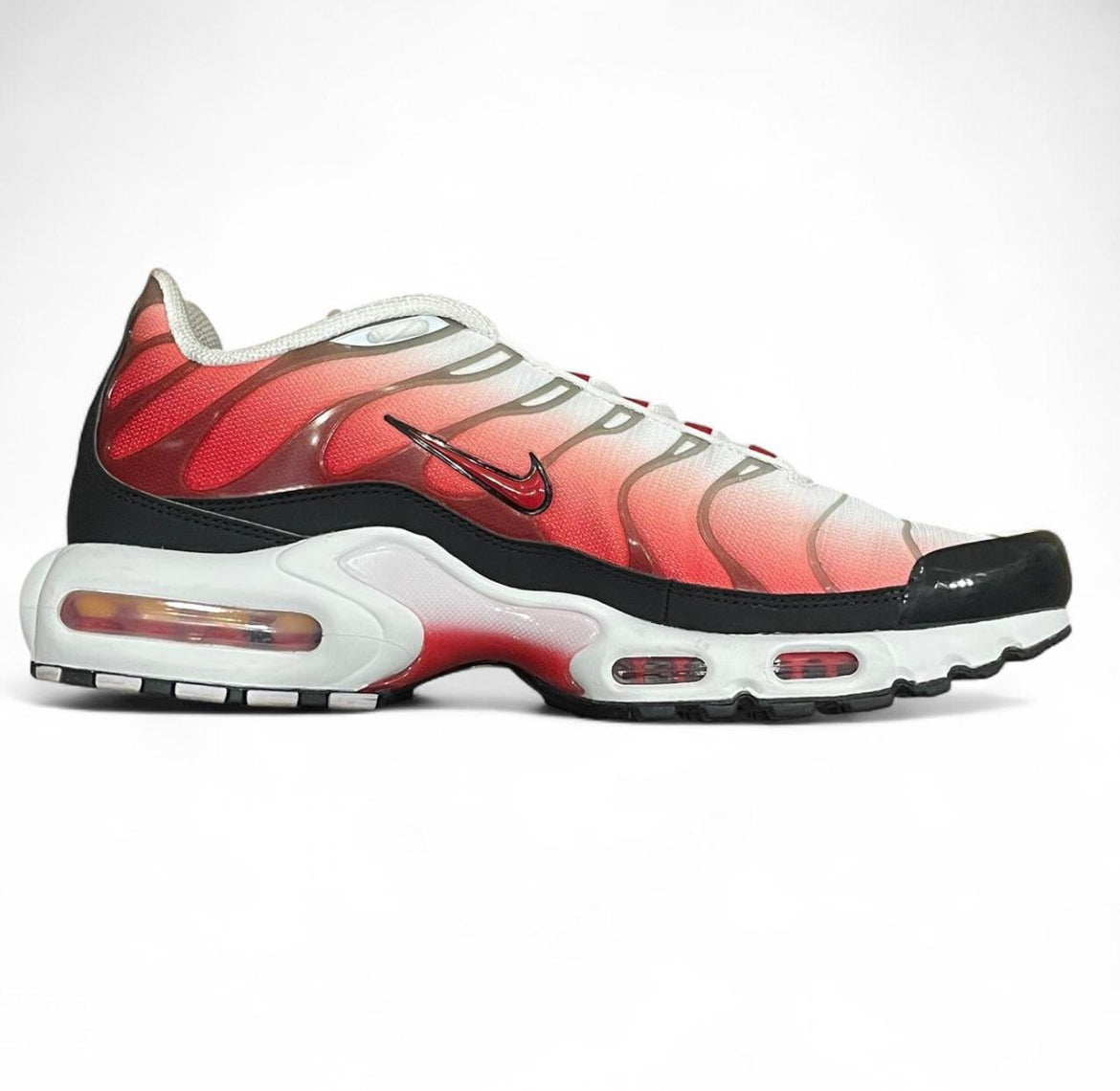 HM9611-100 Nike Air Max Plus TN ‘White Black University Red’ (2024)
