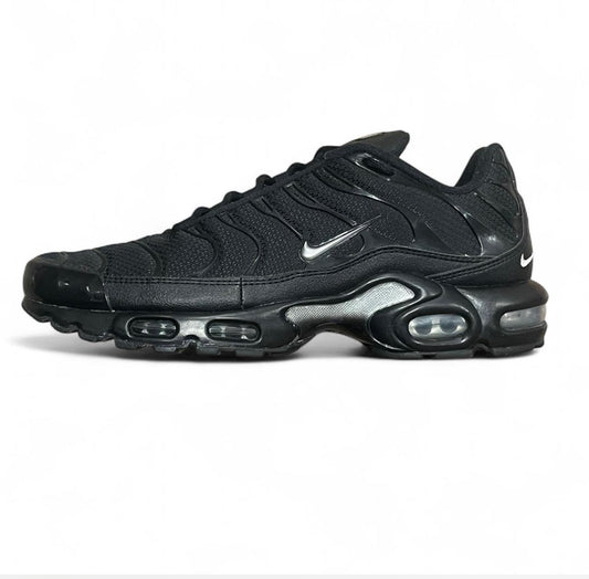 DX8971-001 Nike Air Max Plus TN ‘Mini Swoosh Black Silver’ (2022)