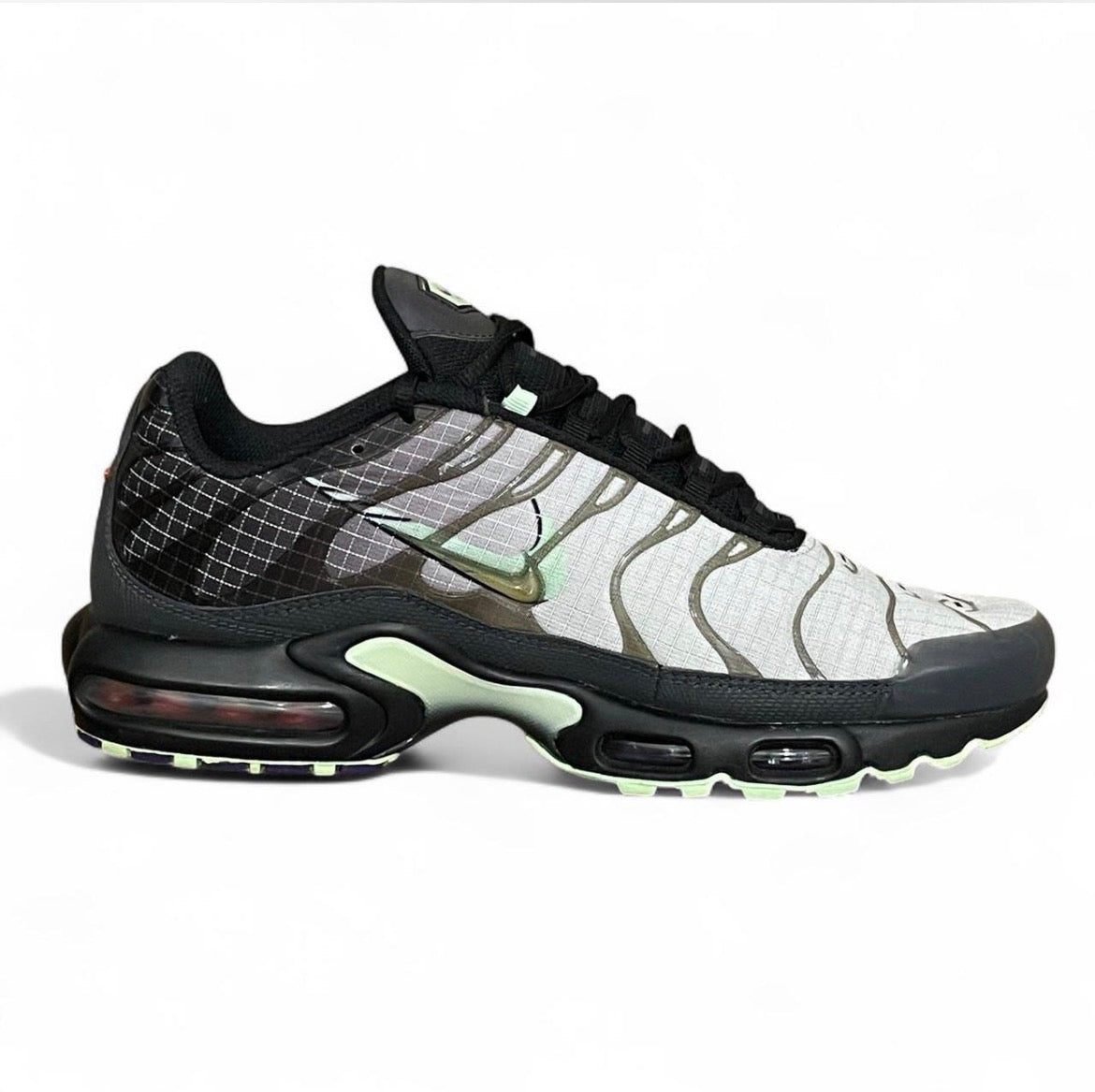 CT1619-001 Nike Air Max Plus TN ‘Green Glow’ (2019)