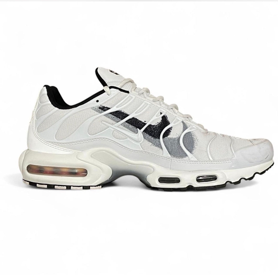 FD0658-100 Nike Air Max Plus TN ‘Spray Paint Swoosh’ (2022)