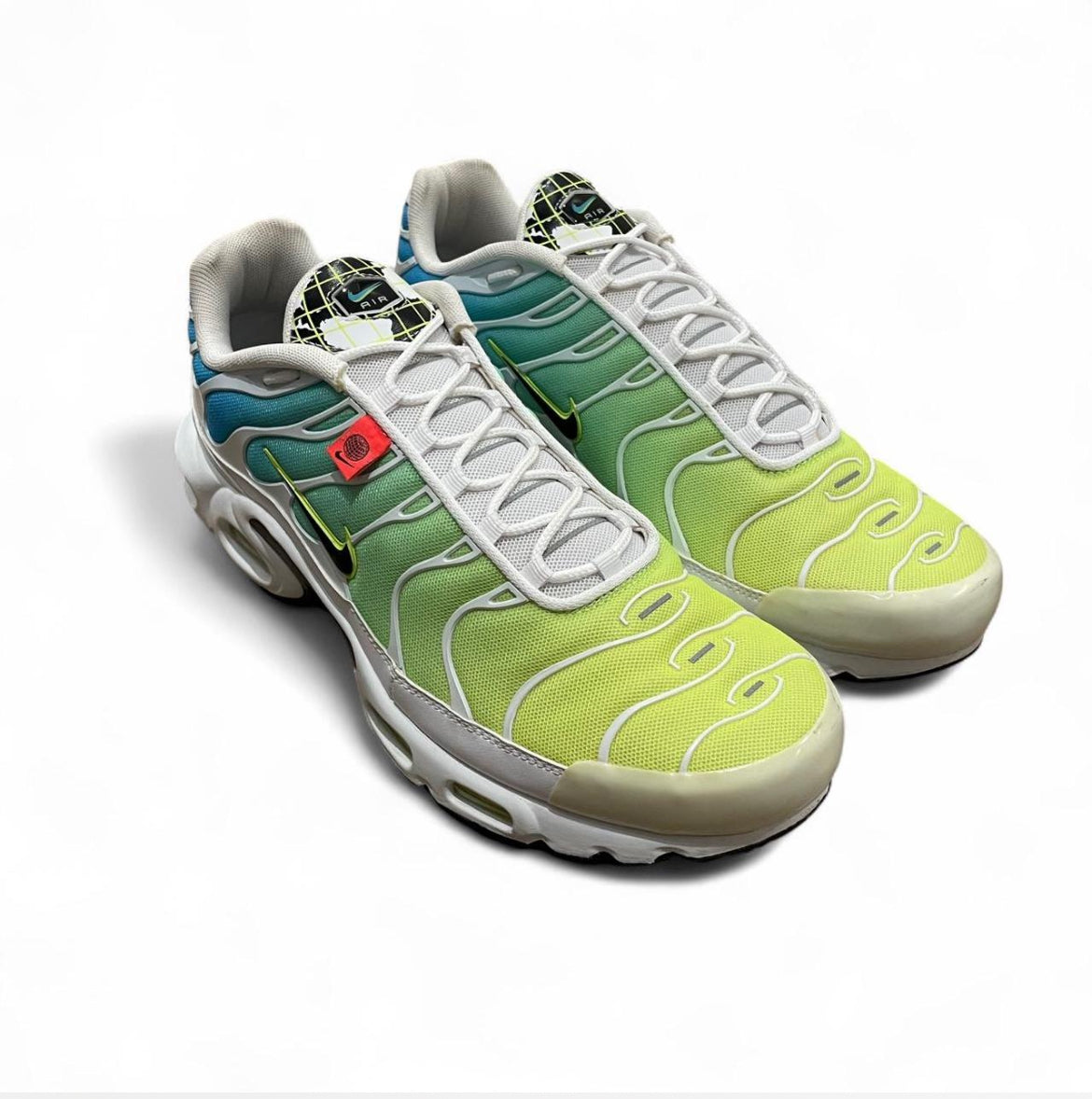 CK7291-100 Nike Air Max Plus TN ‘Worldwide’ (2020)