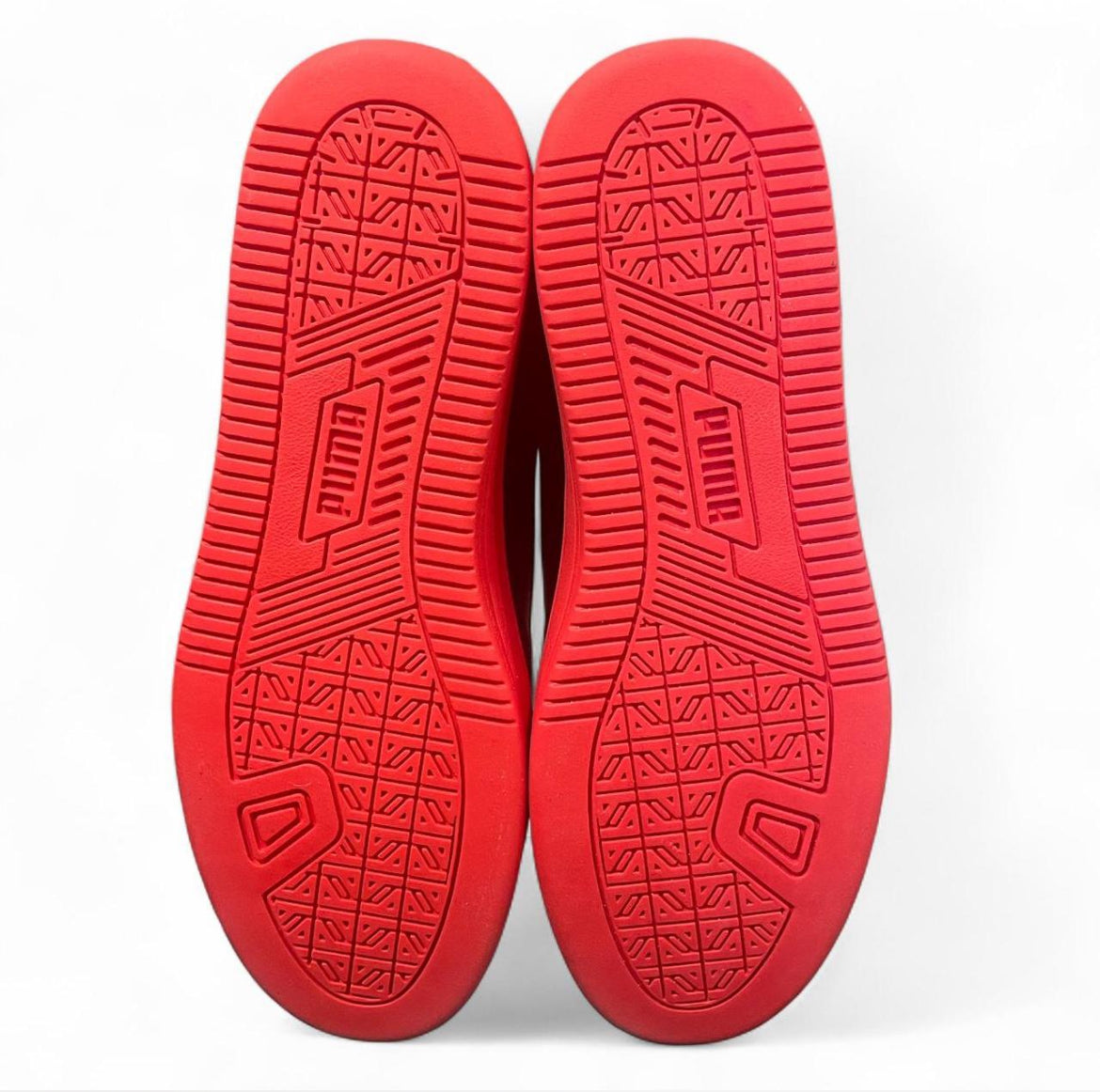 308658-01 Puma F1 Caven 2.0 ‘Black Pop Red’ (2024)