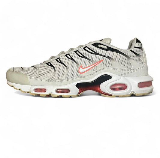 852630-030 Nike Air Max Plus TN ‘Light Bone’ (2018)