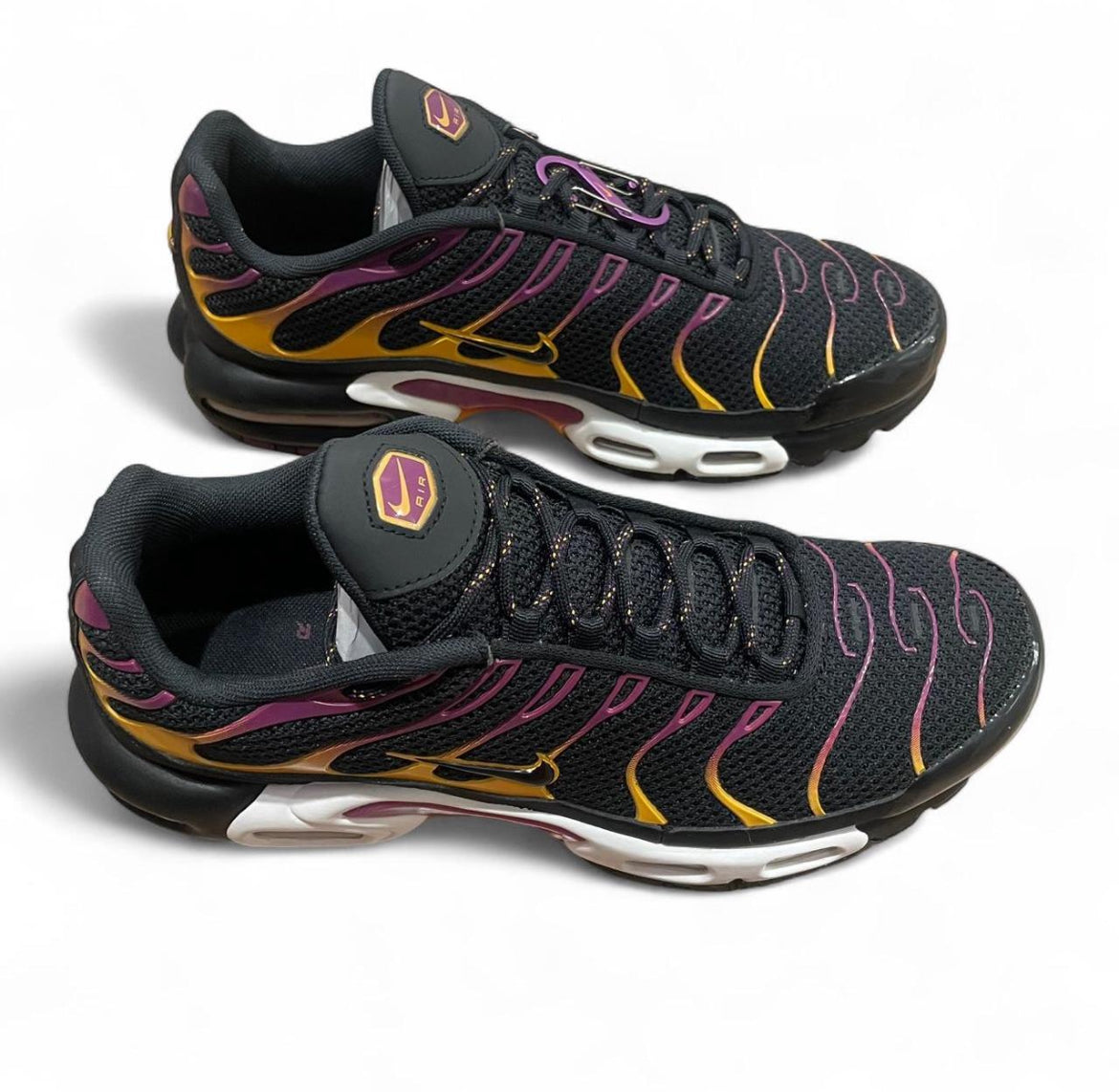 DX2663-001 Nike Air Max Plus TN ‘University Gold Viotech Purple’ (2022)