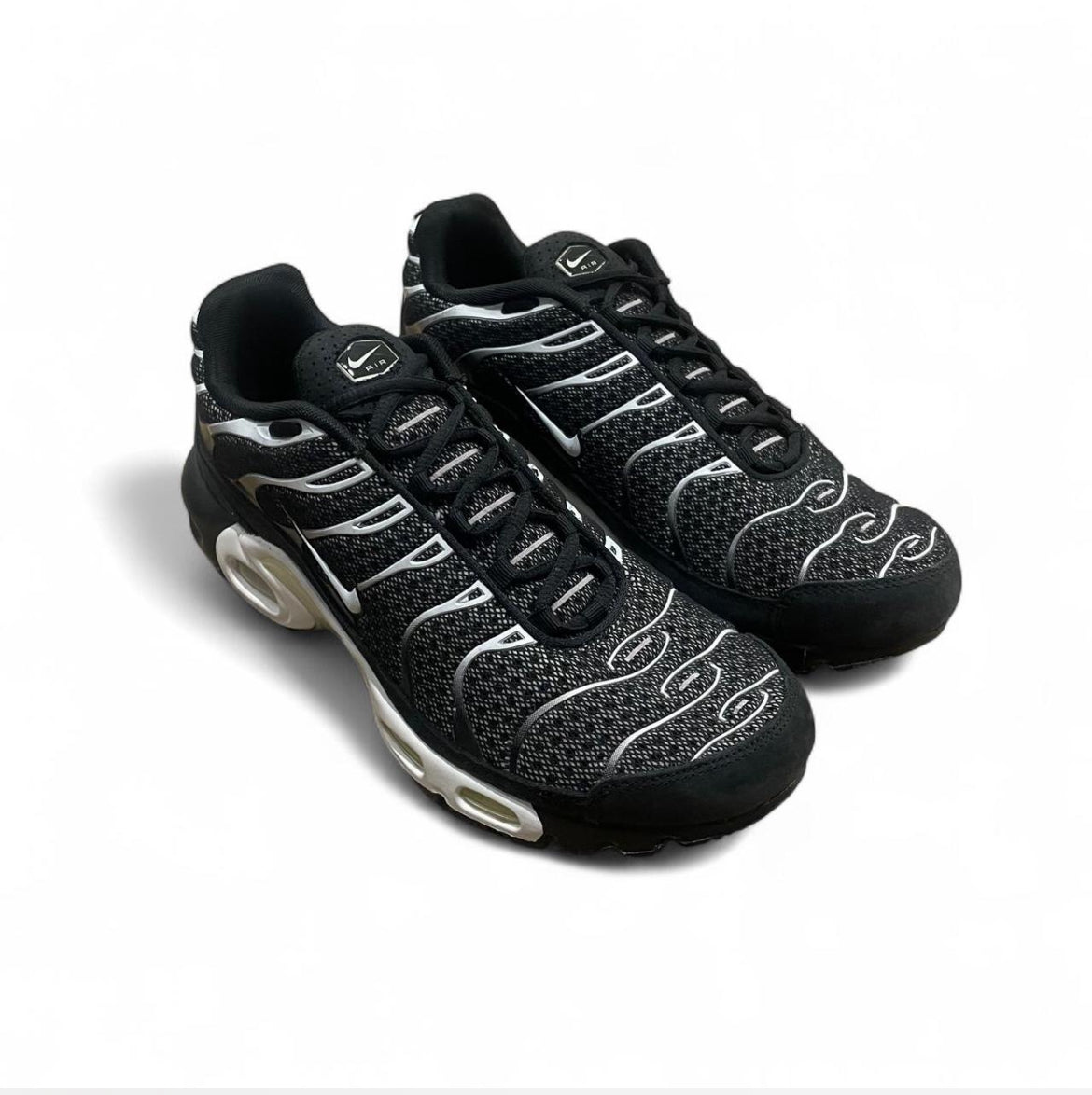 898018-001 Nike Air Max Plus TN ‘Black Sail’ (2017)