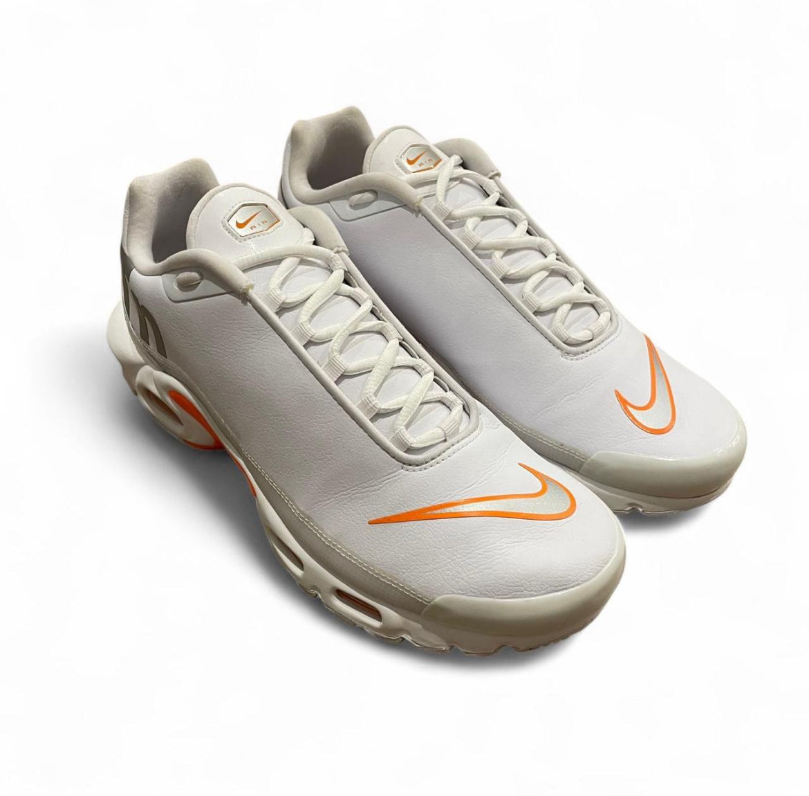 AQ1088-100 Nike Air Max Plus TN SE ‘Total Orange’ (2018)